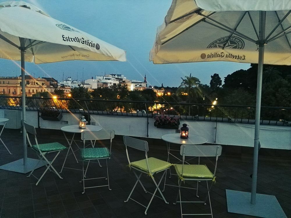 Basic Hotel Dona Manuela Seville Ngoại thất bức ảnh